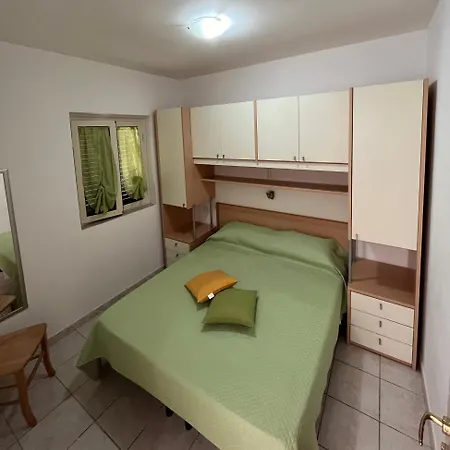 Holiday home Angela Vieste